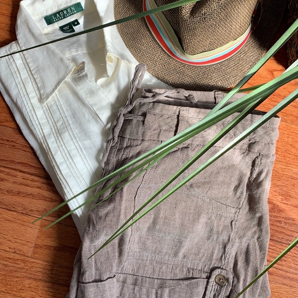 Banana Republic Linen Shorts - Picture 2 of 6